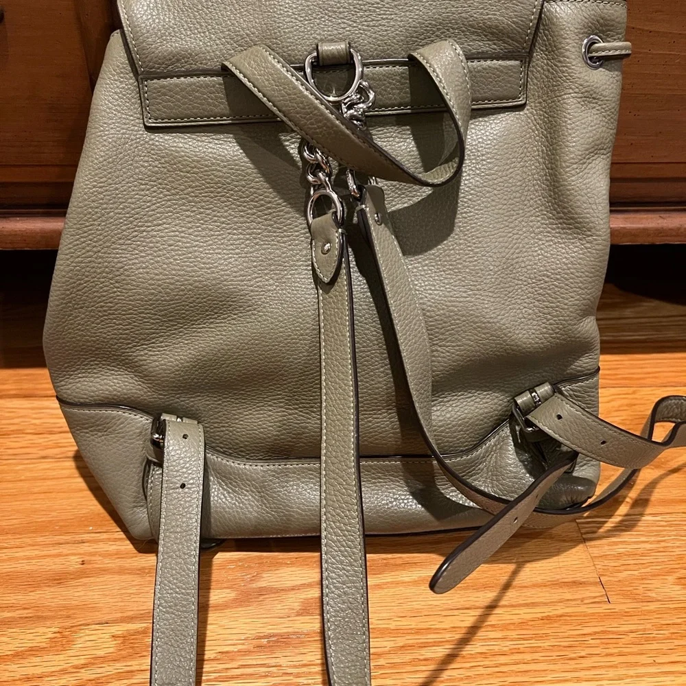 COACH backpack with chain straps - Picture 2 of 4